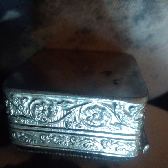 Vintage pill container - Picture 4 of 4